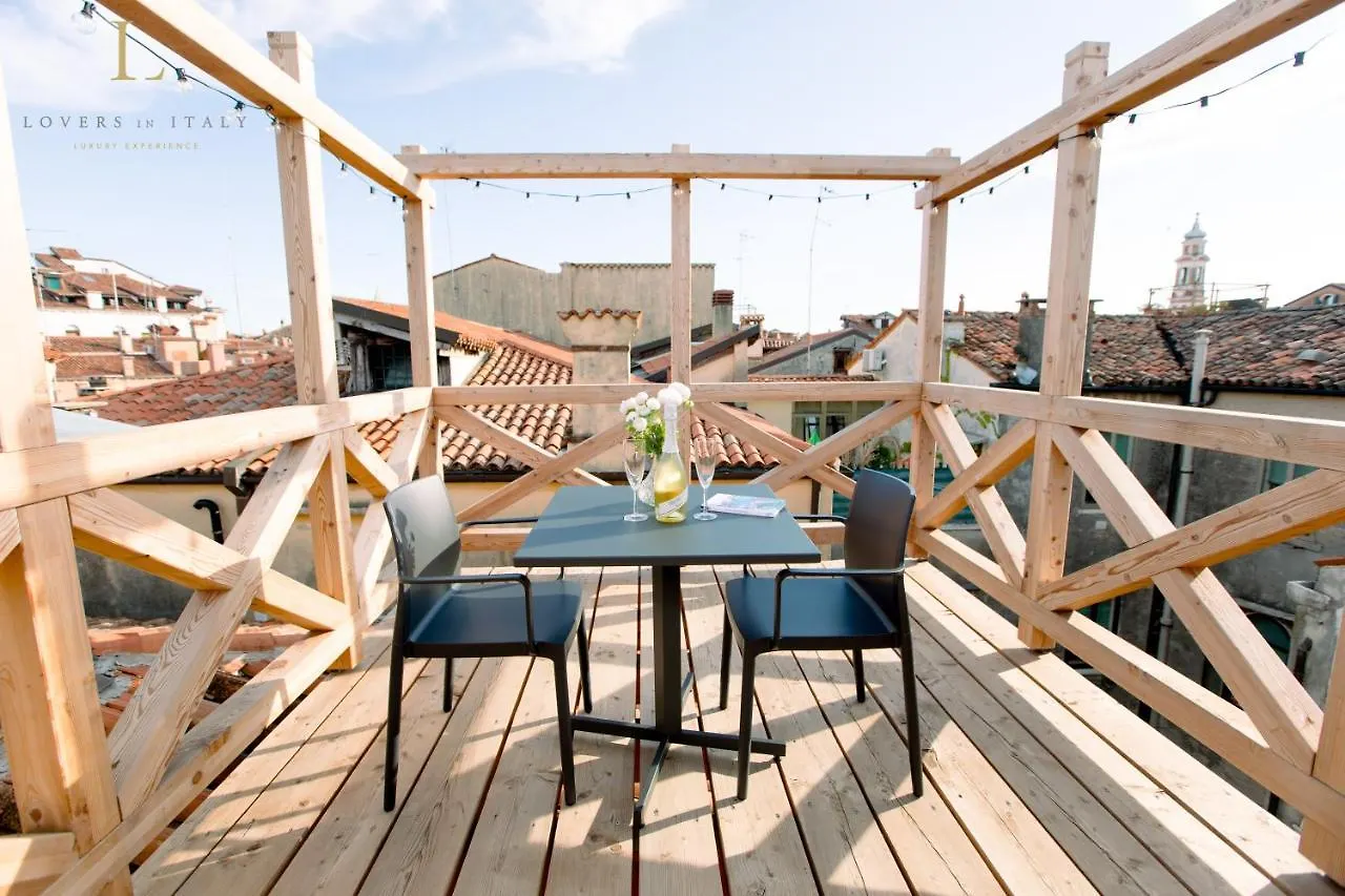 Loversinitaly Romantic Apartments - Altana And Jacuzzi location