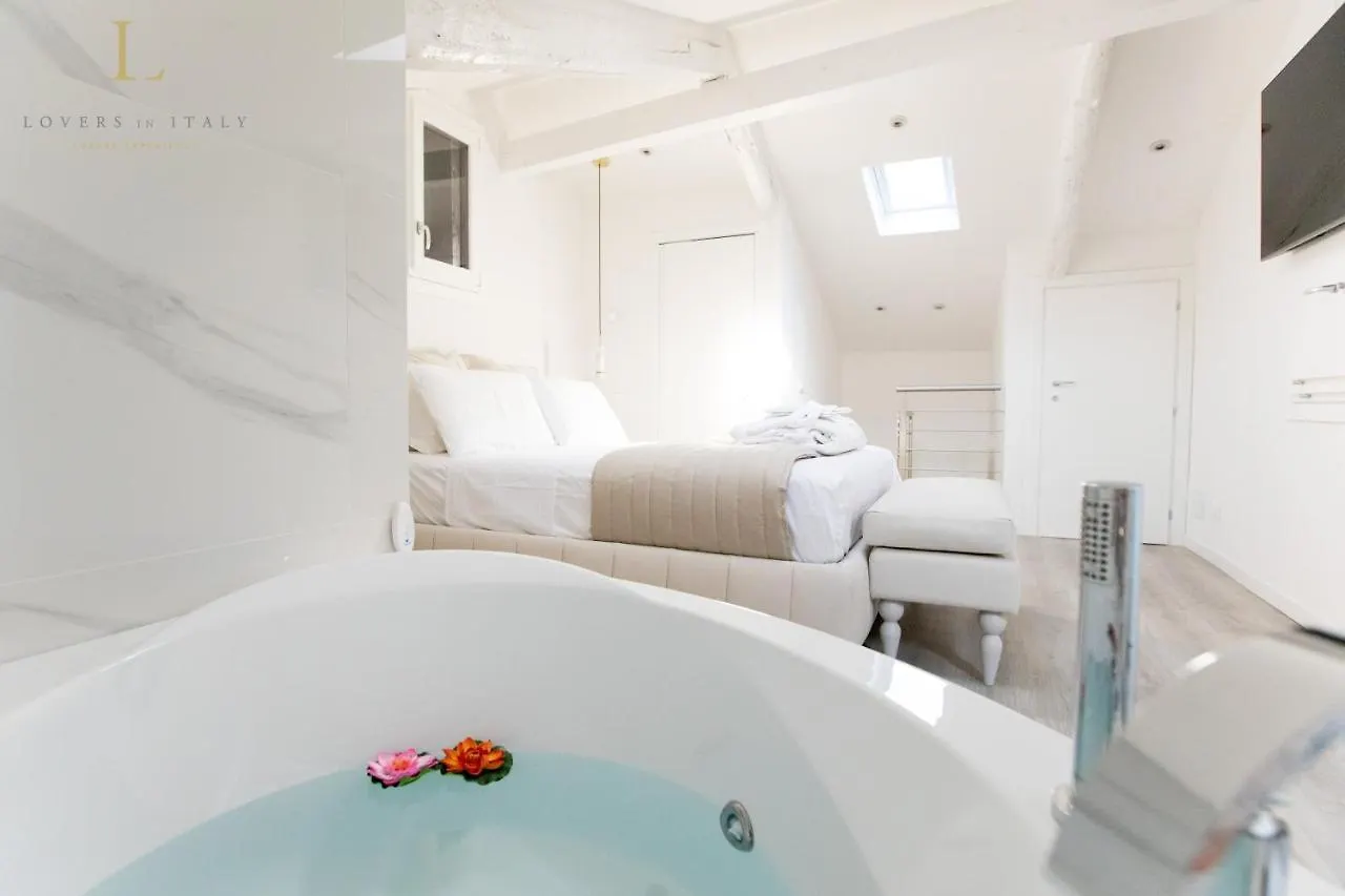 Loversinitaly Romantic Apartments - Altana And Jacuzzi Venice